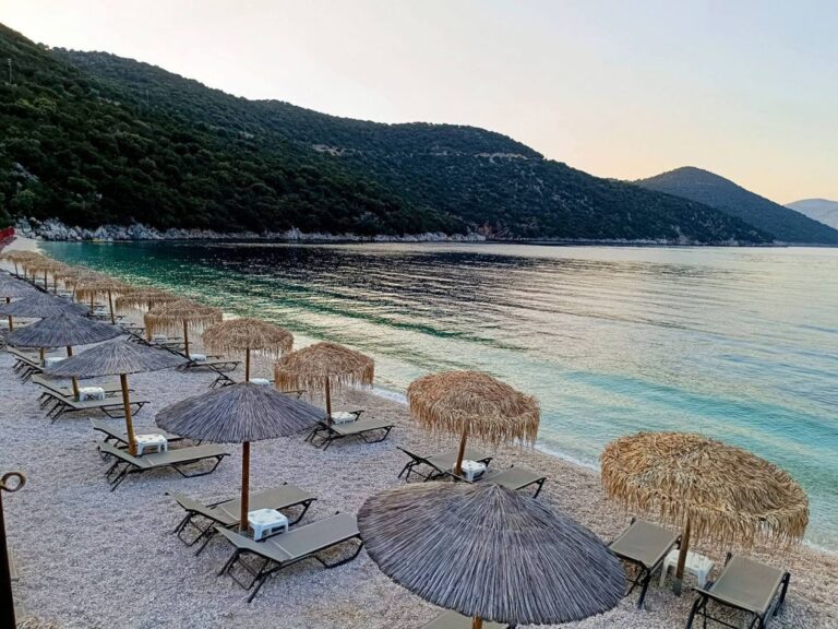 CAPTAIN CORRELI – ANTISAMOS TOUR